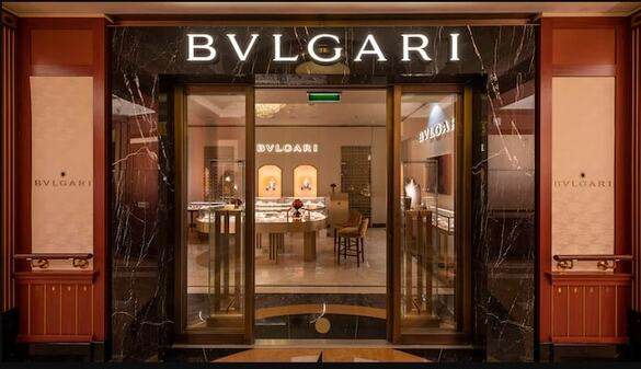 Disney Cruises Disney Fantasy - Bvlgari.jpg